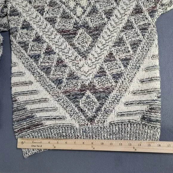 VTG Aztec Triangles Old Money Chunky Ugly Sweater Size Small - Picture 8 of 8